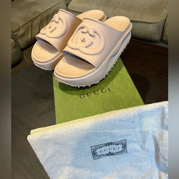 Men’s Gucci slides